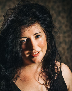 Aly Marguerite Neumann, Banjo